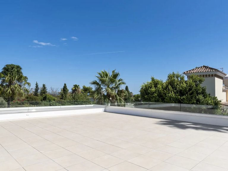 Villa for Sale in Marbella, Malaga 37