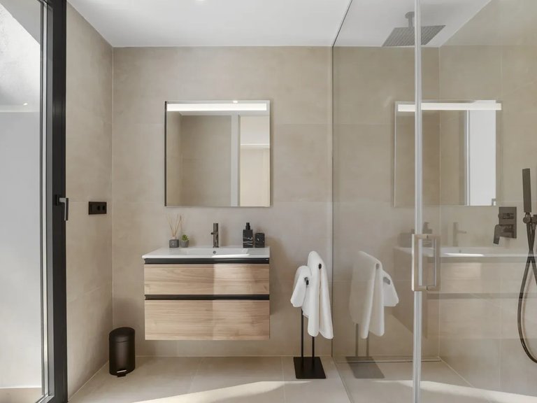 Villa for Sale in Marbella, Malaga 11