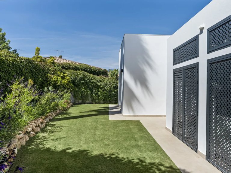 Villa for Sale in Marbella, Malaga 38