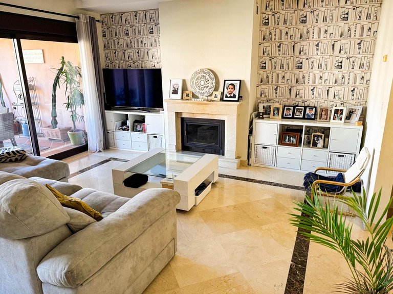 Villa for Sale in Estepona, Malaga 9