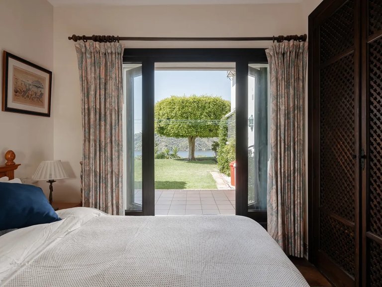 Villa for Sale in Istán, Malaga 24