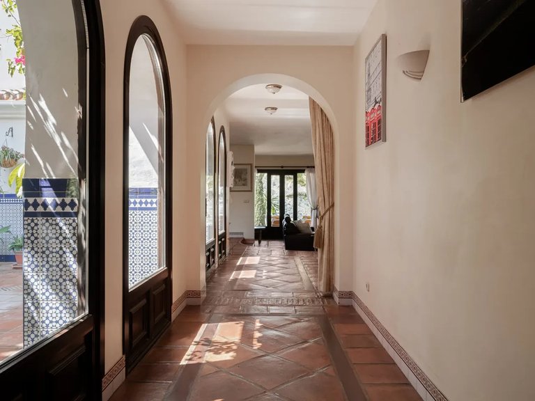 Villa for Sale in Istán, Malaga 6