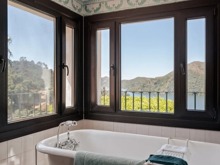 Villa for Sale in Istán, Malaga 26