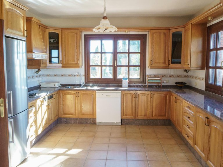 Villa for Sale in Estepona, Malaga 17