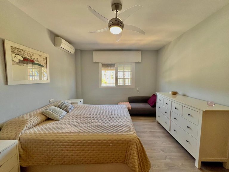 Villa for Sale in Estepona, Malaga 18