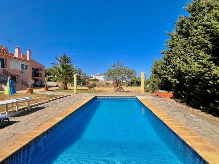 Villa for Sale in Estepona, Malaga 35