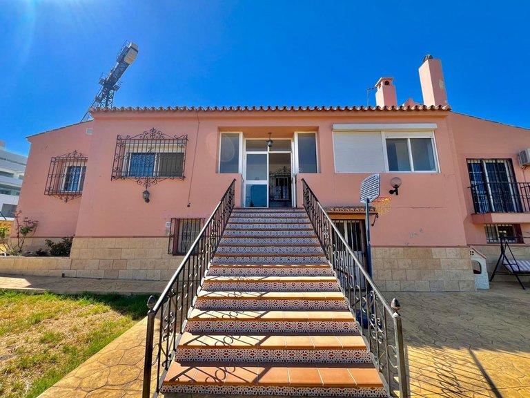 Villa for Sale in Estepona, Malaga 3