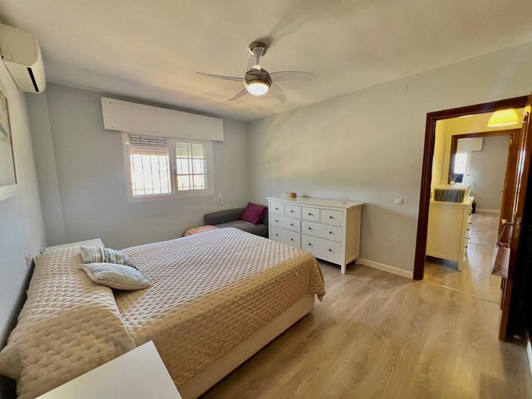 Villa for Sale in Estepona, Malaga 27