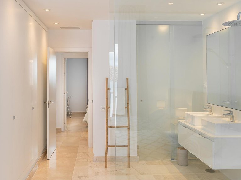 Apartment for Sale in Benahavís, Malaga 17