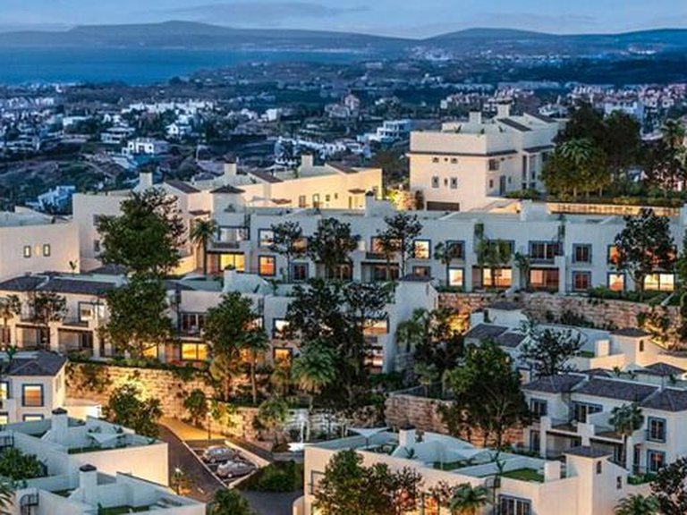 Apartment for Sale in Benahavís, Malaga 32