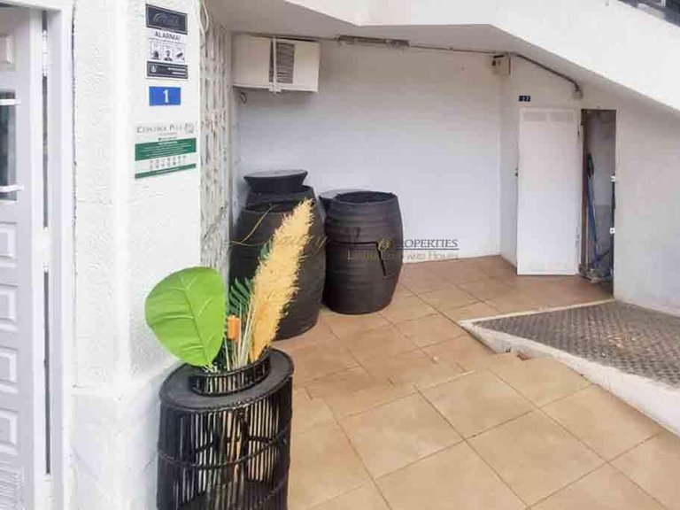 Commercial for Sale in Costa Adeje, Tenerife, España 6