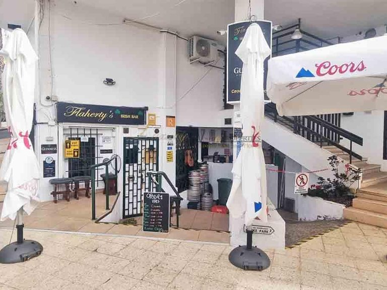 Commercial for Sale in Costa Adeje, Tenerife, España 1