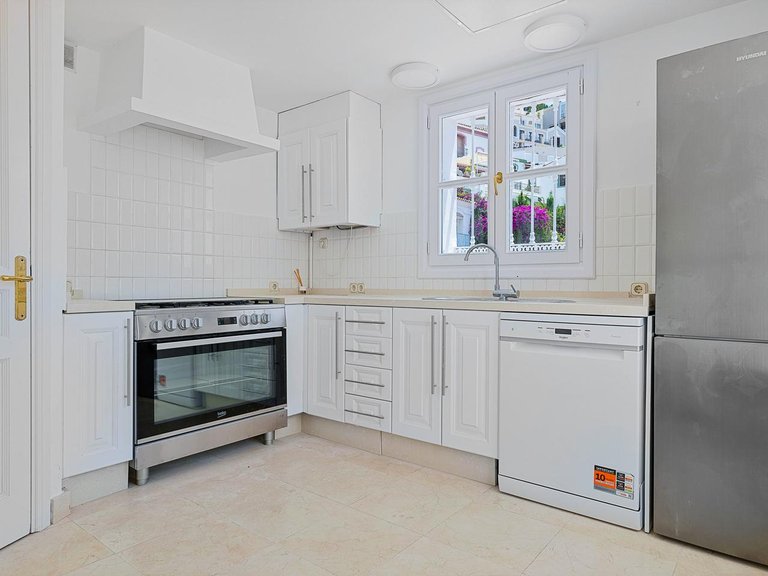 Town House for Sale in Benahavís, Malaga 3