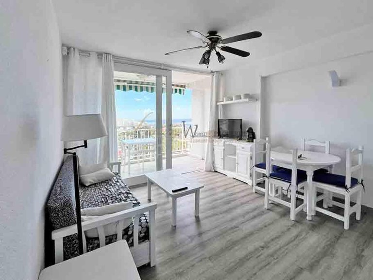 Apartment for Sale in Playa De Las Américas, Tenerife, España 6