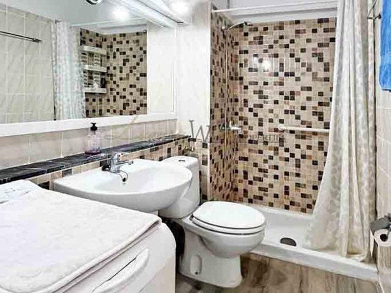 Apartment for Sale in Playa De Las Américas, Tenerife, España 9