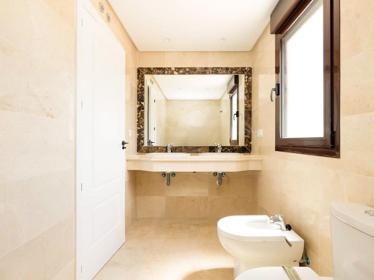 Town House for Sale in Estepona, Malaga 11