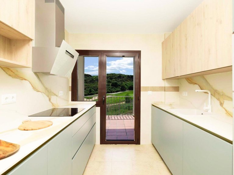 Town House for Sale in Estepona, Malaga 8