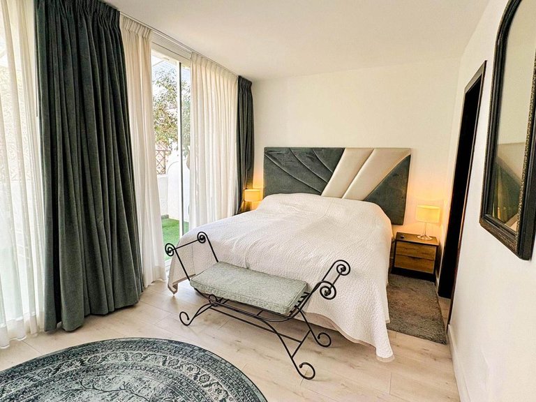 Apartment for Sale in Benahavís, Malaga 12