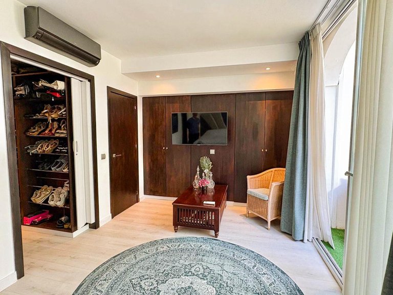Apartment for Sale in Benahavís, Malaga 11
