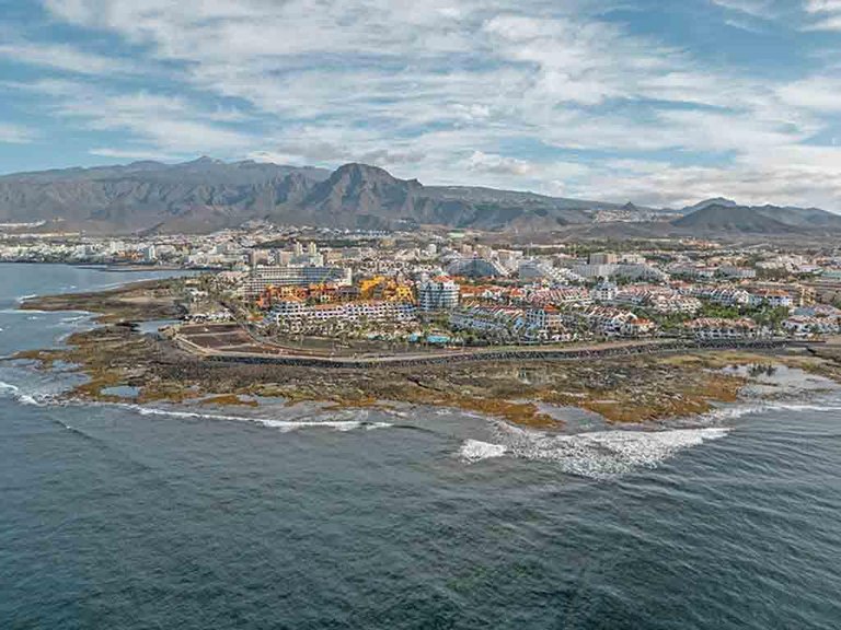 Apartment for Sale in Playa De Las Americas, Tenerife, España 19
