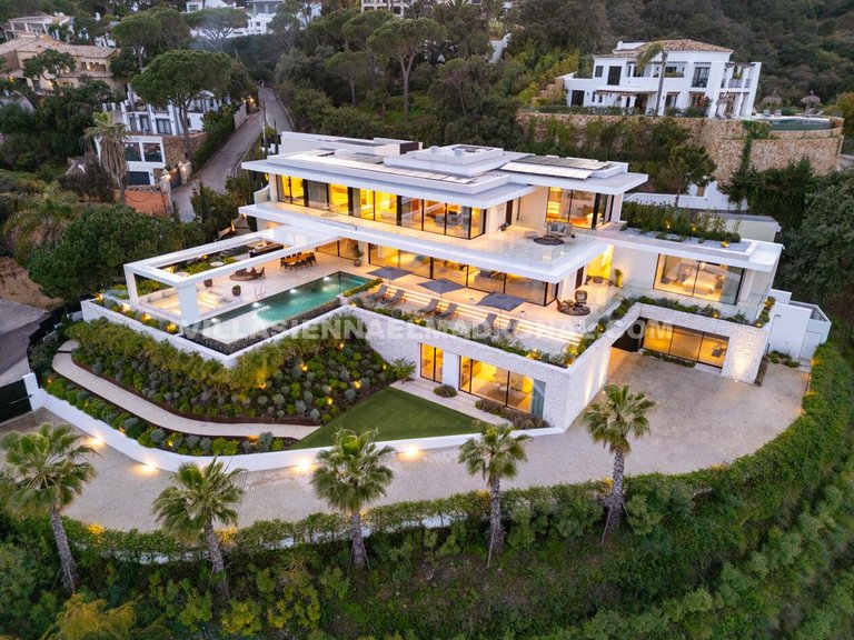 Villa for Sale in El Madroñal, Malaga 14