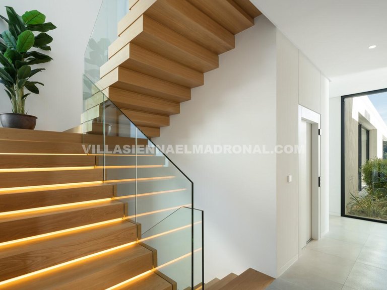 Villa for Sale in El Madroñal, Malaga 16