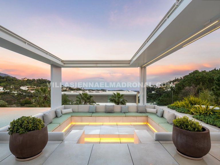 Villa for Sale in El Madroñal, Malaga 40