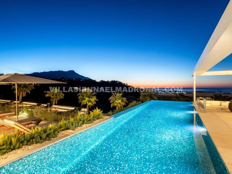 Villa for Sale in El Madroñal, Malaga 37