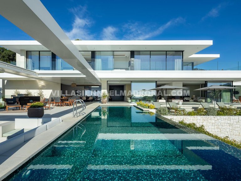 Villa for Sale in El Madroñal, Malaga 25