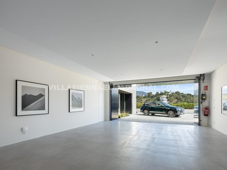 Villa for Sale in El Madroñal, Malaga 26