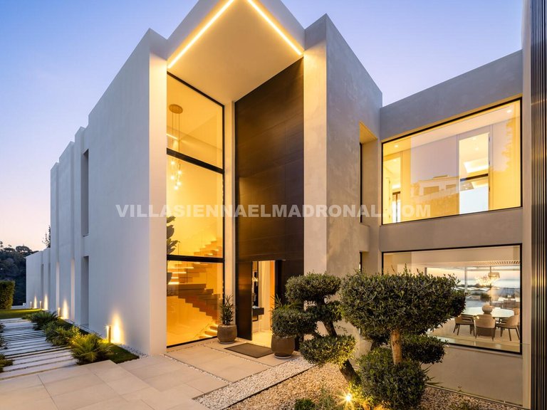 Villa for Sale in El Madroñal, Malaga 32