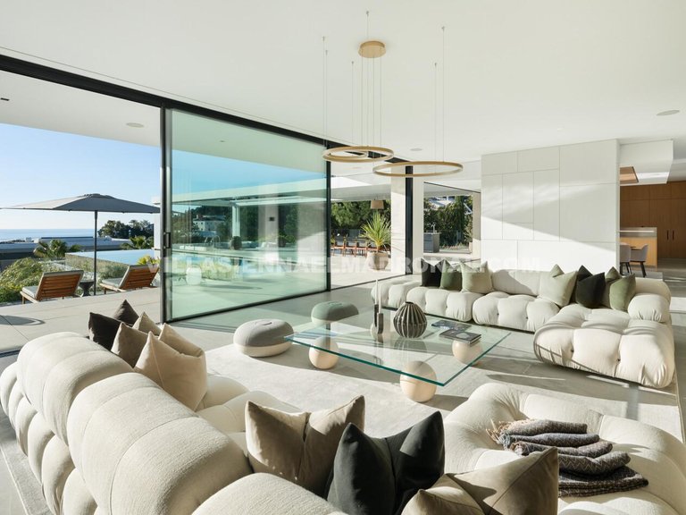 Villa for Sale in El Madroñal, Malaga 21