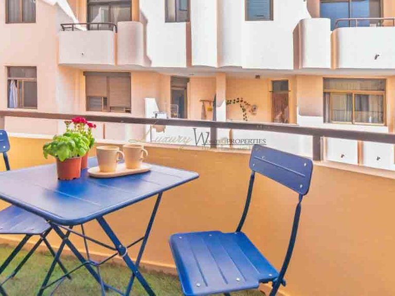 Apartment for Sale in El Medano, Tenerife, España 1