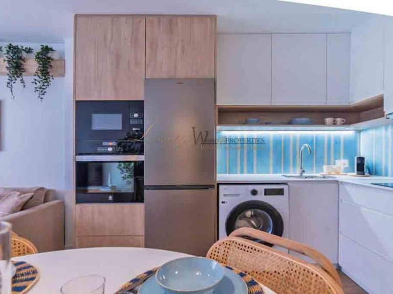 Apartment for Sale in El Medano, Tenerife, España 8