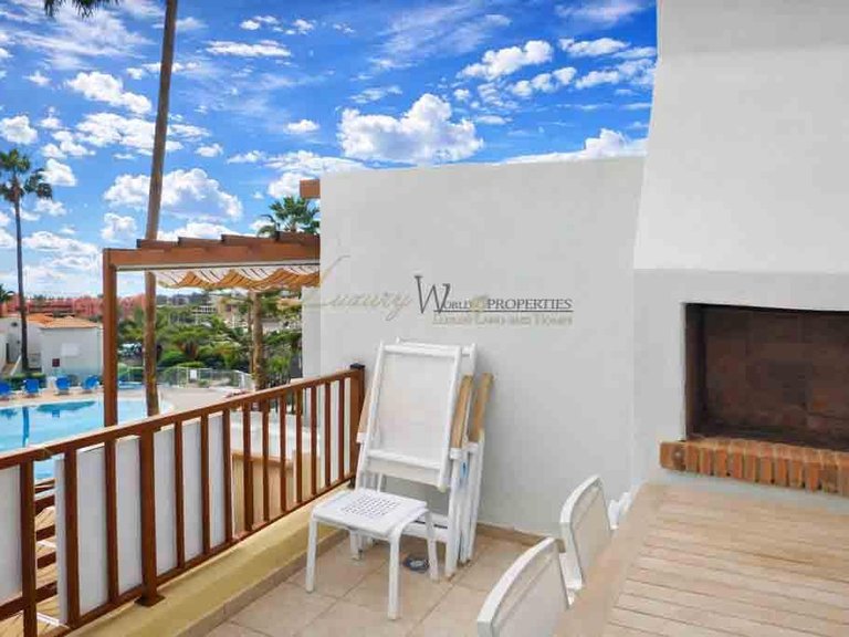 Apartment for Sale in La Caleta, Tenerife, España 2