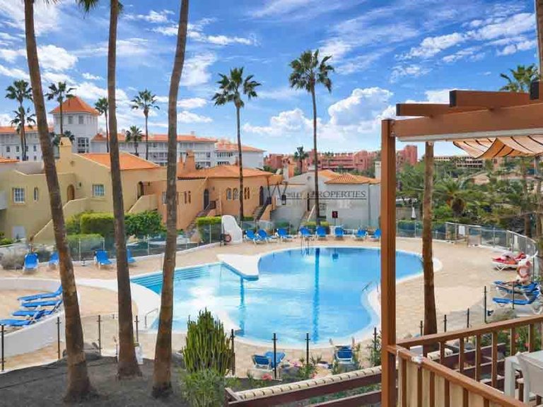Apartment for Sale in La Caleta, Tenerife, España 1