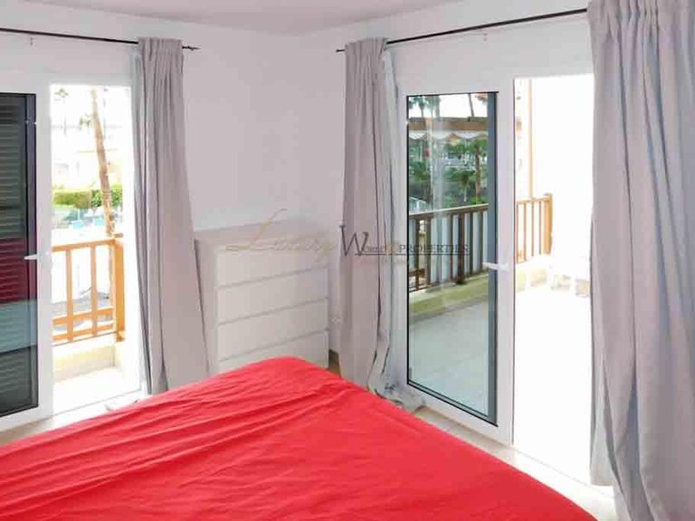 Apartment for Sale in La Caleta, Tenerife, España 11