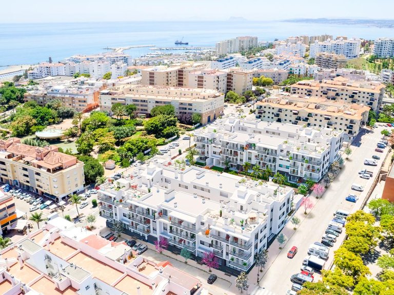 Penthouse for Sale in Estepona, Malaga 11