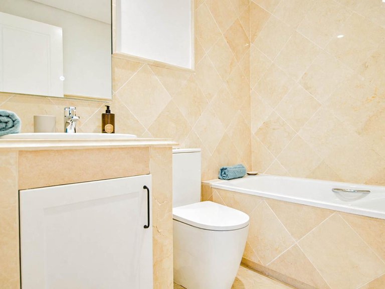 Apartment for Sale in Marbella, Malaga 27