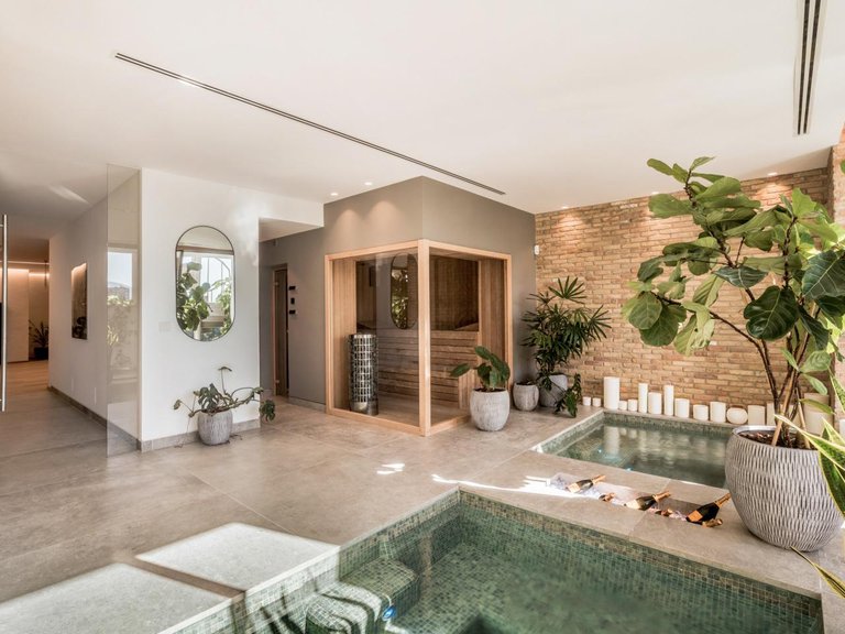 Villa for Sale in Marbella, Malaga 14