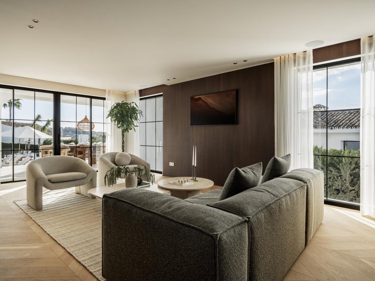 Villa for Sale in Marbella, Malaga 7