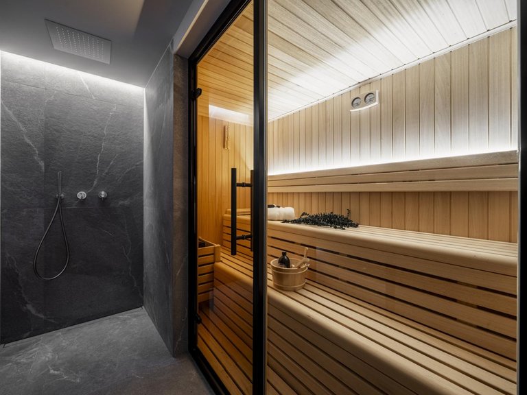 Villa for Sale in Marbella, Malaga 25