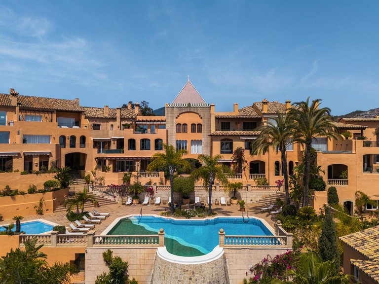 Apartment for Sale in Marbella, Malaga 1
