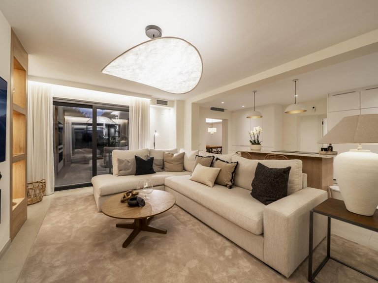 Villa for Sale in San Pedro Alcántara, Malaga 11