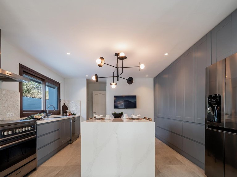 Villa for Sale in Estepona, Malaga 29