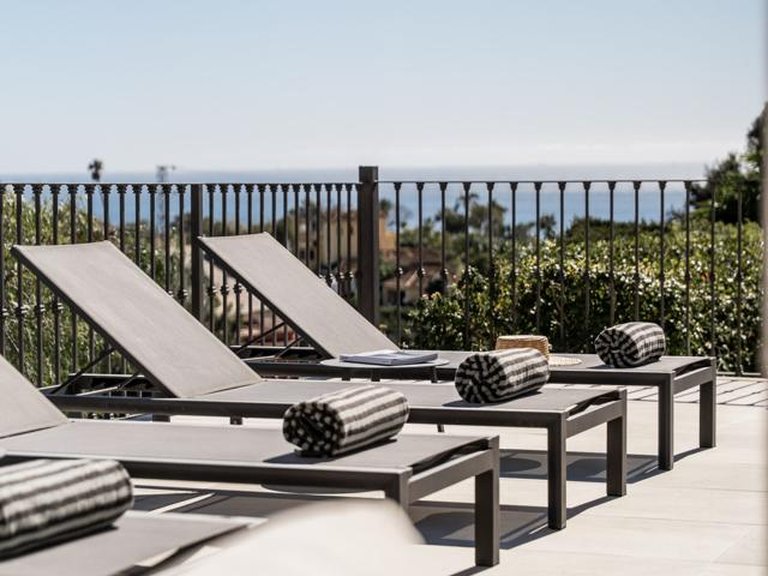 Villa for Sale in Estepona, Malaga 32