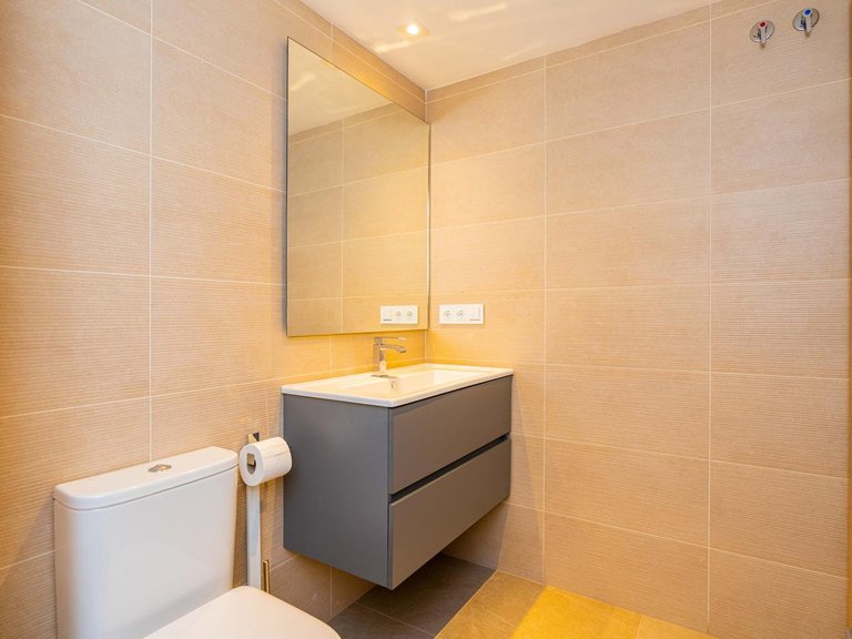 Penthouse for Sale in Estepona, Malaga 11