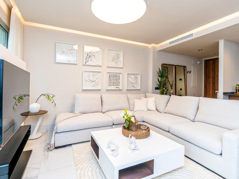Penthouse for Sale in Marbella, Malaga 9