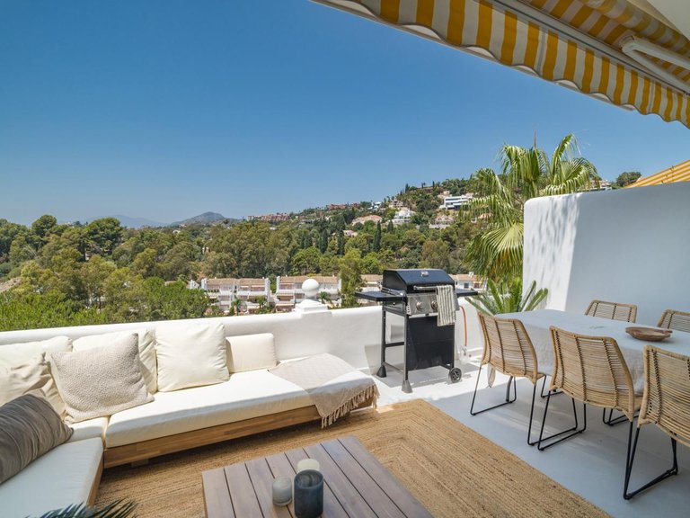 Apartment for Sale in Benahavís, Malaga 2