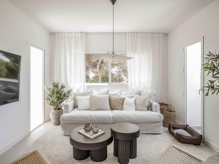 Apartment for Sale in Benahavís, Malaga 12